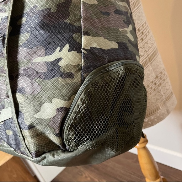 31 All Pro Tote in Camo Crosshatch - Picture 5 of 5